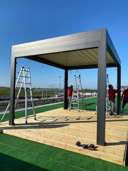 Ponte Line Pergola in costruzione